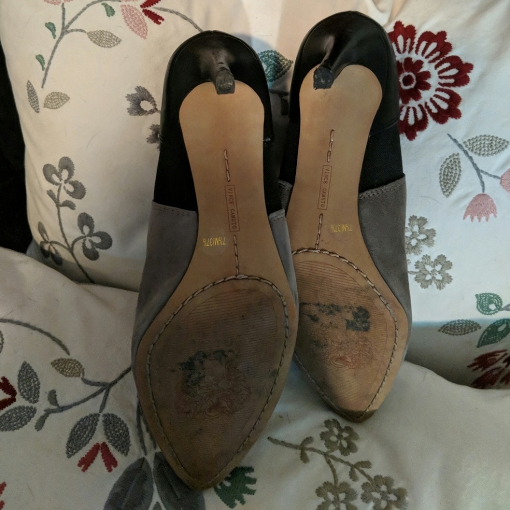 Two Tone Booties - Picture 2 of 6